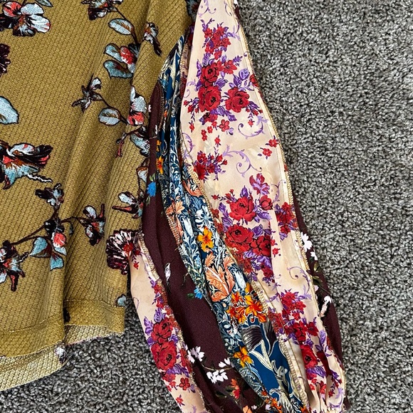 Oversized patchwork sleeve top - Picture 5 of 5